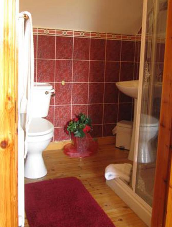 Derghaven B&B, Hostel&Self Catering Scarriff  Zimmer foto