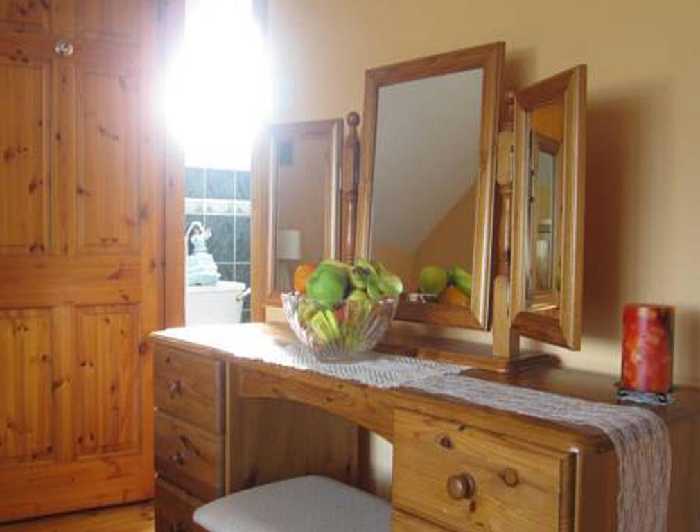 Derghaven B&B, Hostel&Self Catering Scarriff  Exterior foto