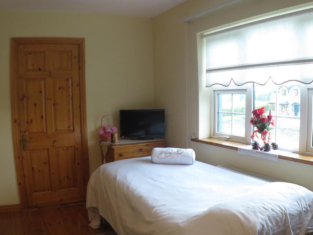Derghaven B&B, Hostel&Self Catering Scarriff  Zimmer foto